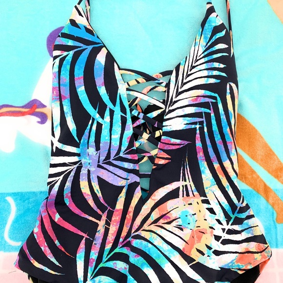NEW Bar III One-Piece Palm Print Swimsuit Small - Picture 3 of 6
